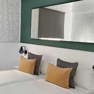 Room27- Center , La Laguna (Tenerife) España